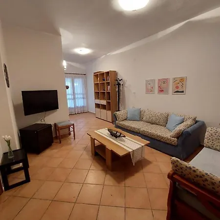 Elli's House 伊里斯斯